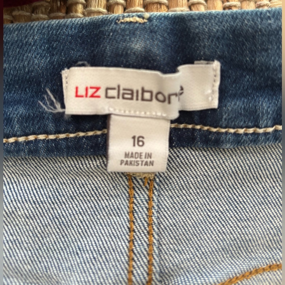 Liz Claiborne Classic Blue Denim A-Line Skirt - Picture 3 of 5